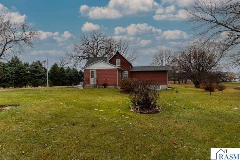 84777 State Highway 60 Madelia MN 56062