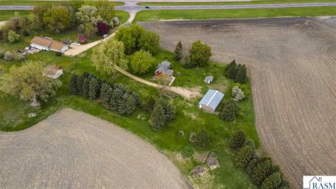 84777 State Highway 60 Madelia MN 56062