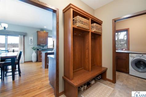 610 E Rolling Hills Drive Le Center MN 56057