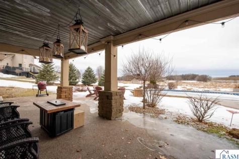610 E Rolling Hills Drive Le Center MN 56057