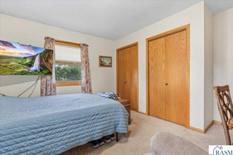 219 SE 5th Street Madelia MN 56062