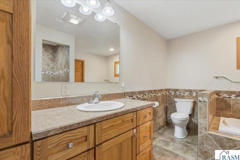 219 SE 5th Street Madelia MN 56062