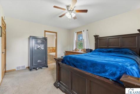 219 SE 5th Street Madelia MN 56062