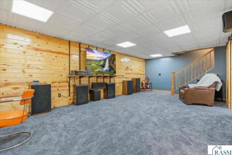 219 SE 5th Street Madelia MN 56062