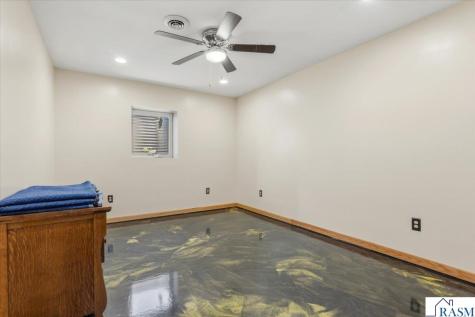 219 SE 5th Street Madelia MN 56062
