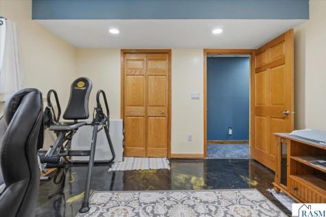 219 SE 5th Street Madelia MN 56062