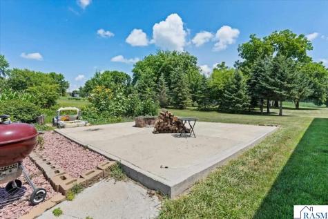 219 SE 5th Street Madelia MN 56062
