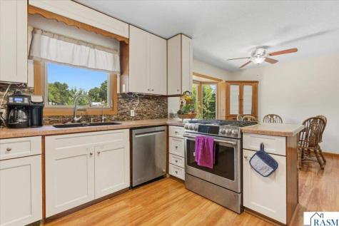 219 SE 5th Street Madelia MN 56062