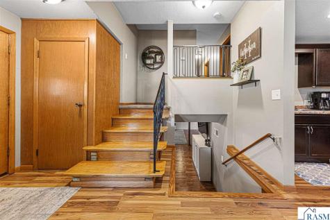 101 Marquette Avenue North Mankato MN 56003