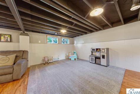 101 Marquette Avenue North Mankato MN 56003