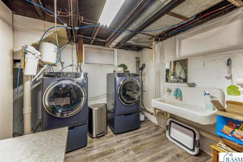 338 E Cleveland Avenue Winnebago MN 56098