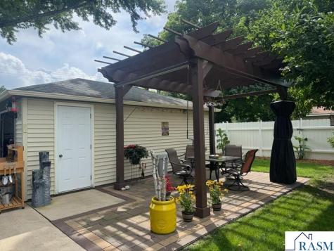 338 E Cleveland Avenue Winnebago MN 56098
