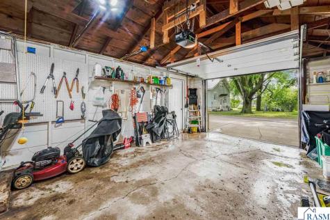 338 E Cleveland Avenue Winnebago MN 56098