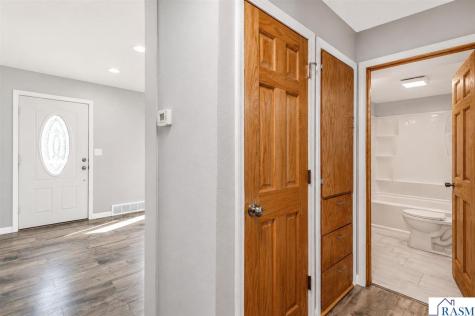 1424 Fair Street Mankato MN 56000-1