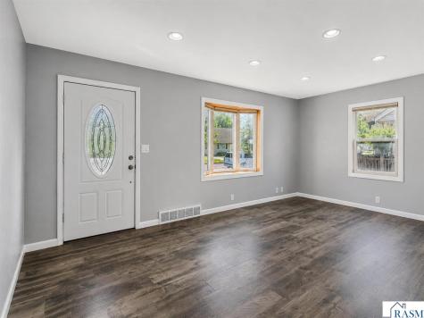 1424 Fair Street Mankato MN 56000-1