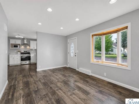 1424 Fair Street Mankato MN 56000-1
