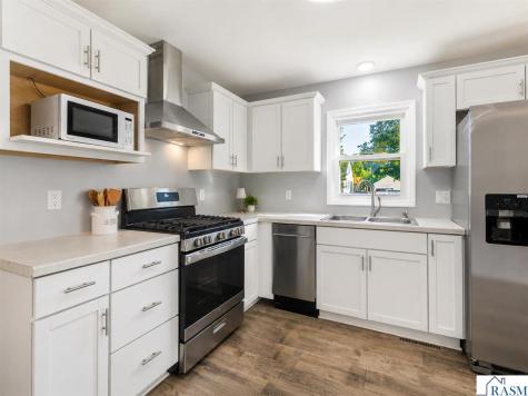 1424 Fair Street Mankato MN 56000-1
