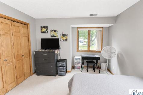 105 Raven Court Mankato MN 56001