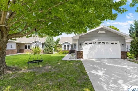 105 Raven Court Mankato MN 56001