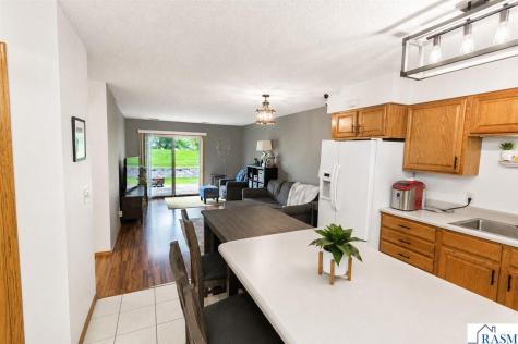 105 Raven Court Mankato MN 56001