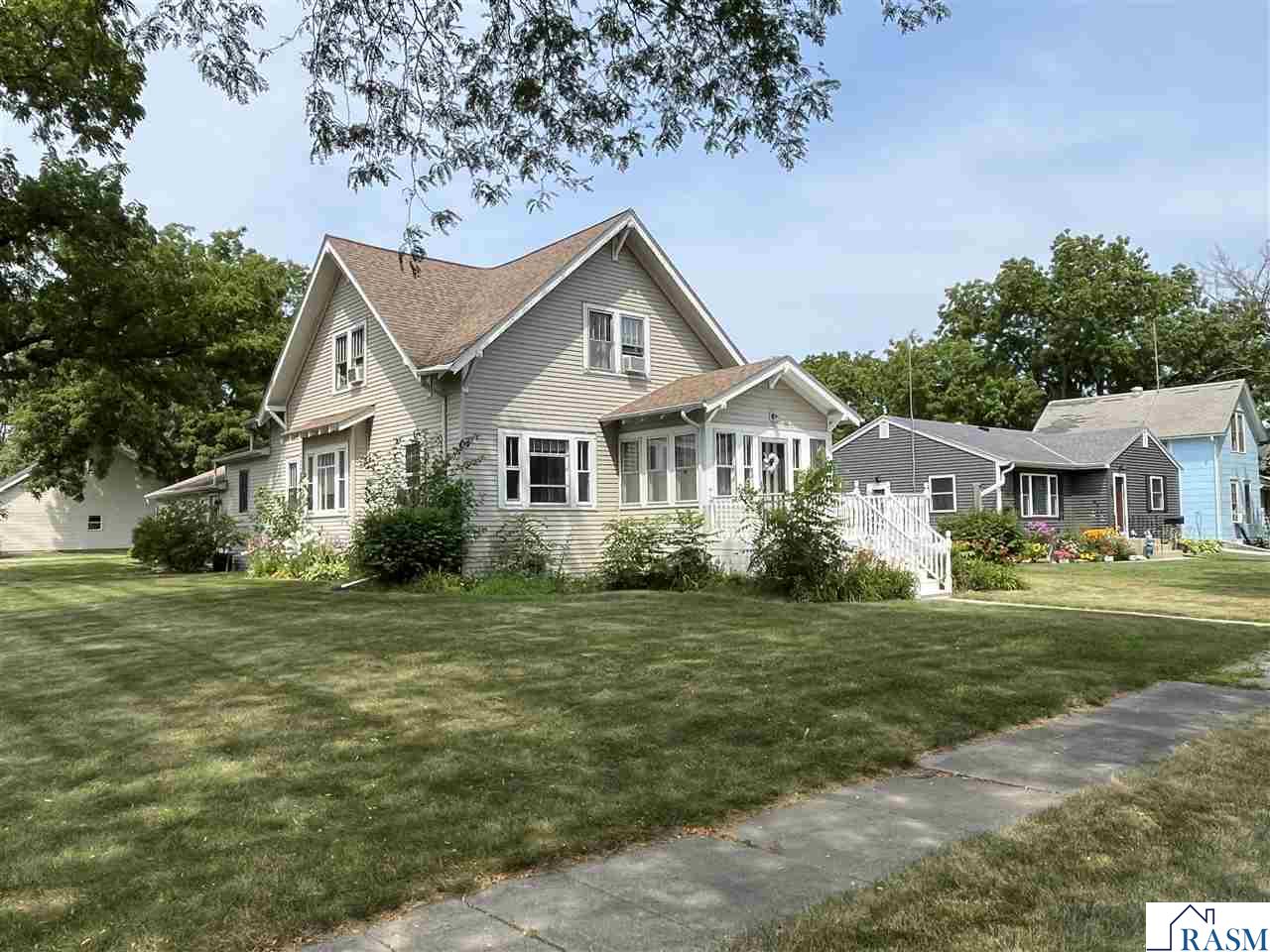 820 8th Street South St. James MN 56081