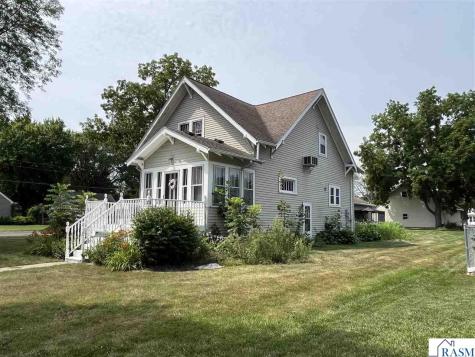 820 8th Street South St. James MN 56081