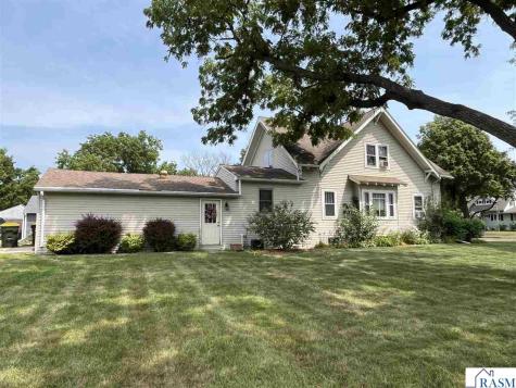 820 8th Street South St. James MN 56081