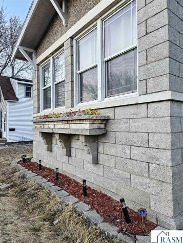 812 Broadway Street North New Ulm MN 56073