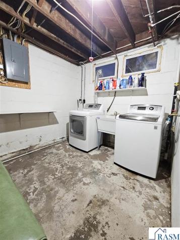 812 Broadway Street North New Ulm MN 56073