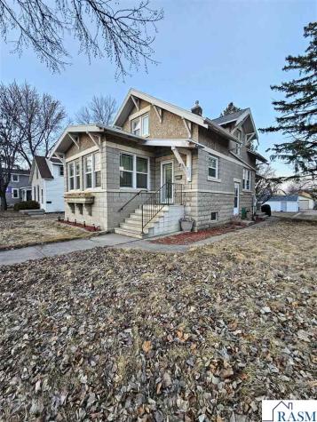 812 Broadway Street North New Ulm MN 56073