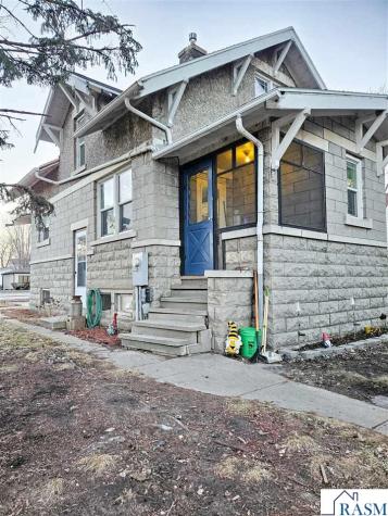 812 Broadway Street North New Ulm MN 56073