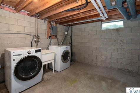 2208 Marwood Drive Mankato MN 56001