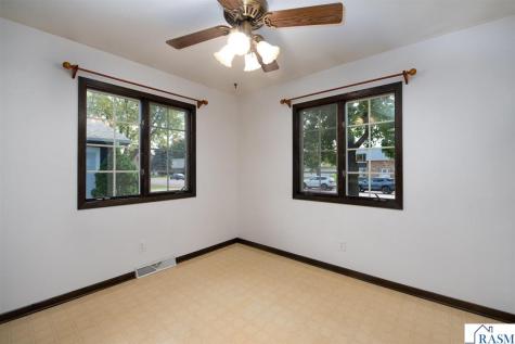 2208 Marwood Drive Mankato MN 56001