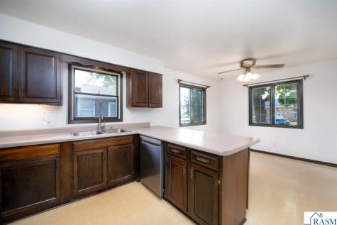 2208 Marwood Drive Mankato MN 56001