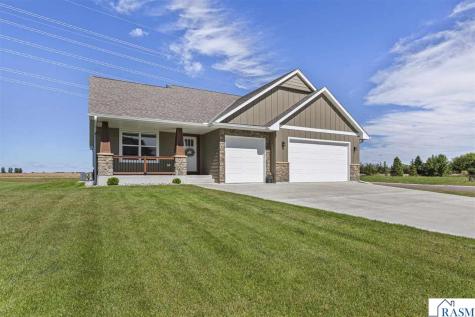 10 Sunset Court North Mankato MN 56003