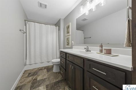 10 Sunset Court North Mankato MN 56003