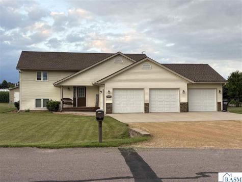 436 Valley View Drive Courtland MN 56021