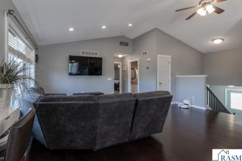 436 Valley View Drive Courtland MN 56021