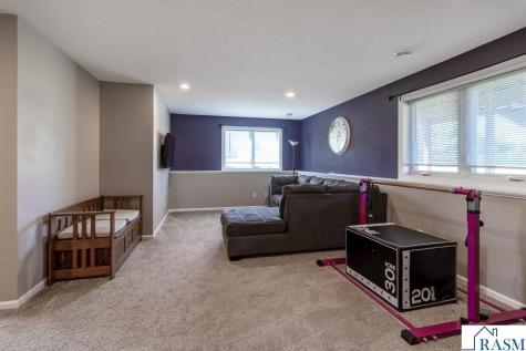 436 Valley View Drive Courtland MN 56021