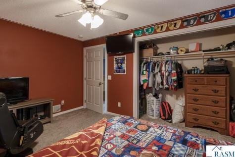 436 Valley View Drive Courtland MN 56021