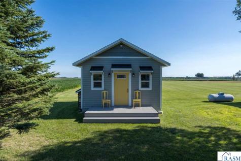 97 4th Street Pemberton MN 56078