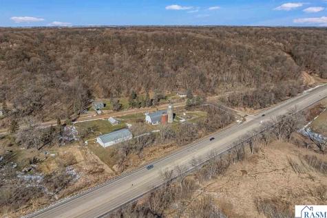 48050 Old River Bluff Road St. Peter MN 56082