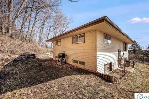48050 Old River Bluff Road St. Peter MN 56082