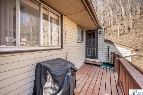 48050 Old River Bluff Road St. Peter MN 56082