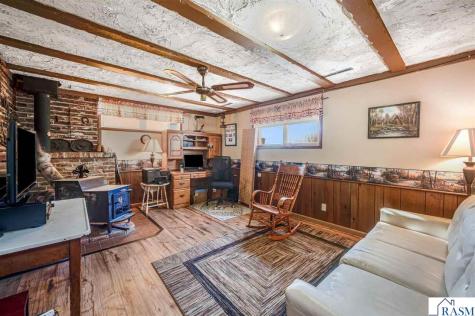 48050 Old River Bluff Road St. Peter MN 56082