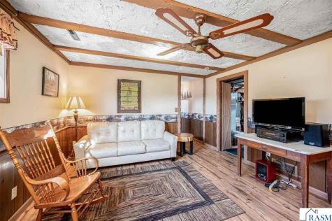 48050 Old River Bluff Road St. Peter MN 56082