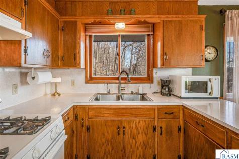 48050 Old River Bluff Road St. Peter MN 56082