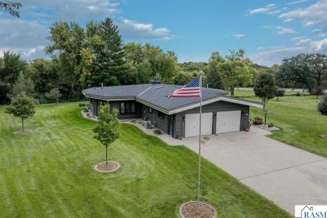 1014 Highland Drive Blue Earth MN 56013