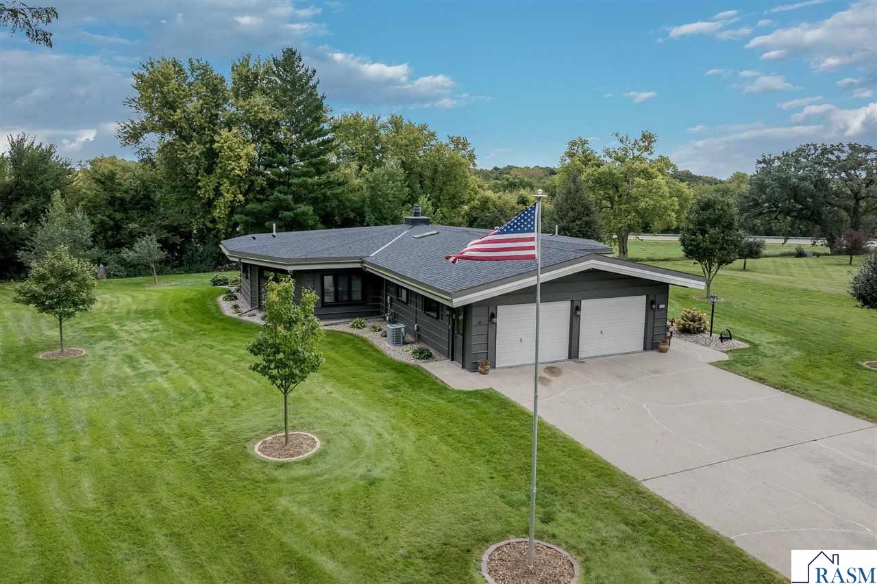 1014 Highland Drive Blue Earth MN 56013