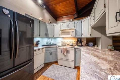 1014 Highland Drive Blue Earth MN 56013